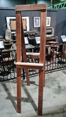 Image of double-sided Ugly Easel from the front
