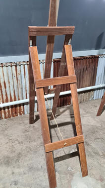 Image of Ugly Easel from the back